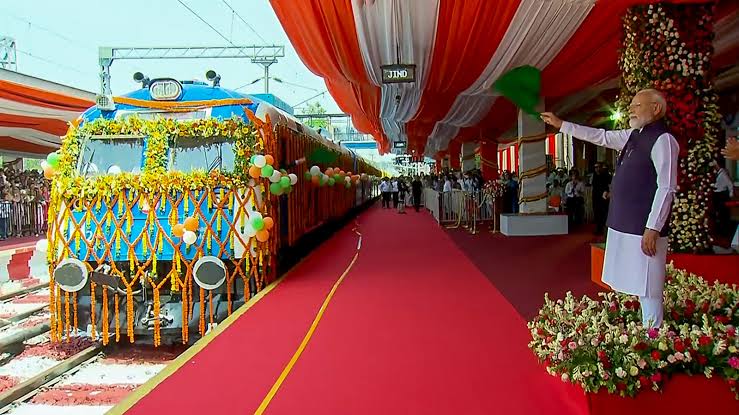 ହାଇଡ୍ରୋଜେନ୍‌ ଟ୍ରେନର ଶୁଭ ଉଦଘାଟନ କଲେ ପ୍ରଧାନମନ୍ତ୍ରୀ